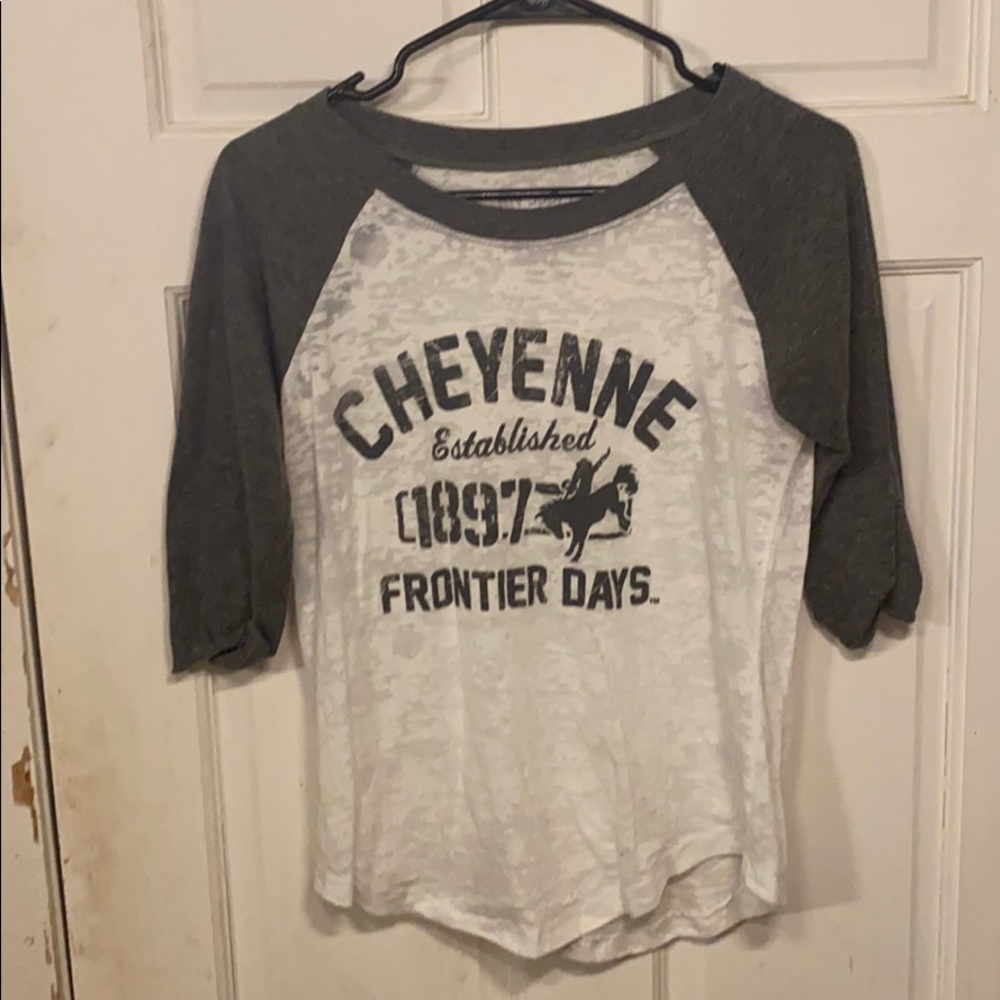 Baseball tee